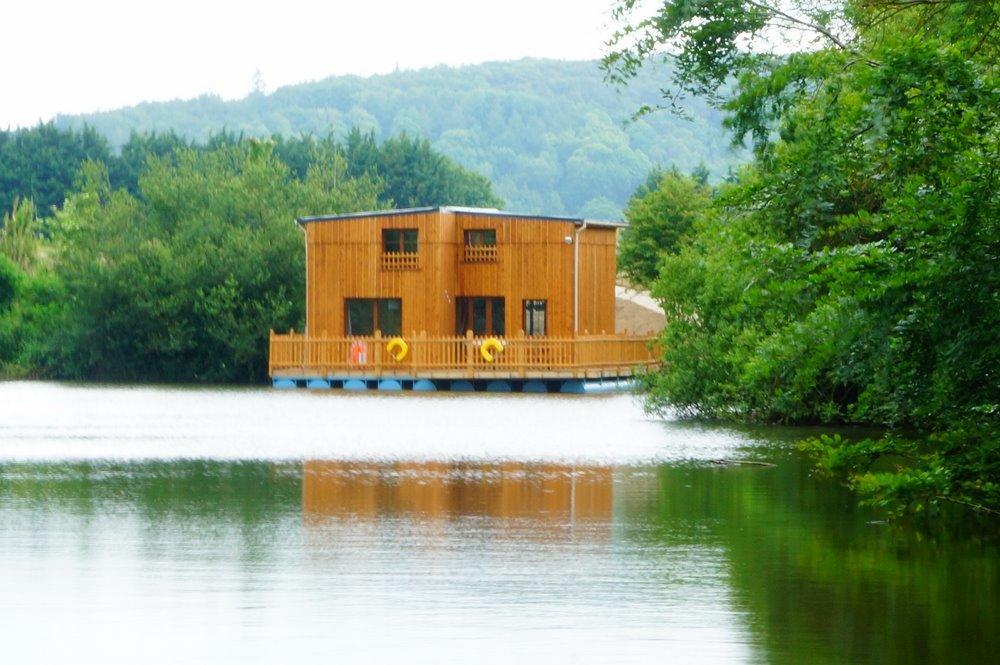 Cabanes Flottantes Et Gites Au Fil De L'Eau Colleville Exterior foto